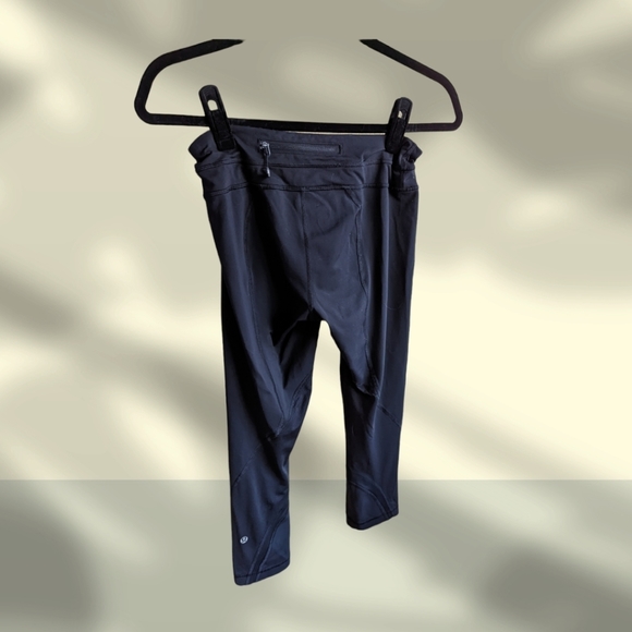 Lululemon Inspire Legging - Picture 2 of 2